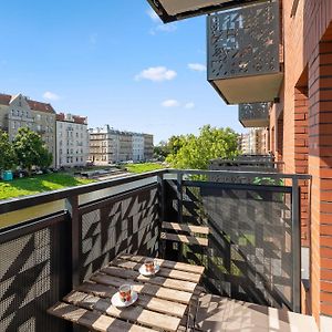 Dwie Motlawy Riverside & City Center By Downtown Apartments
